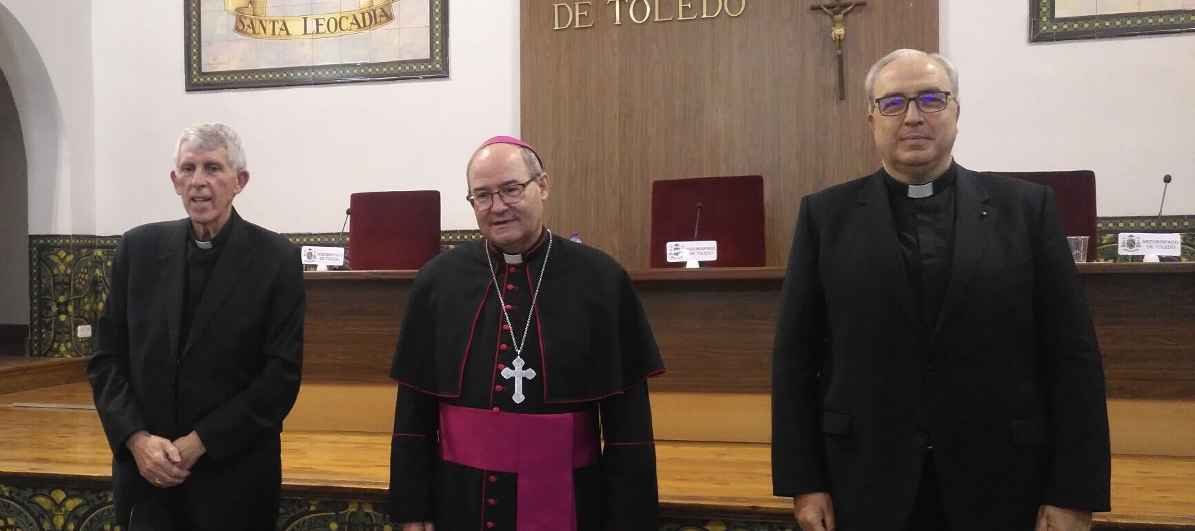 Braulio Rodríguez, arzobispo emérito; Francisco Cerro, arzobispo de Toledo; y César García Magán.