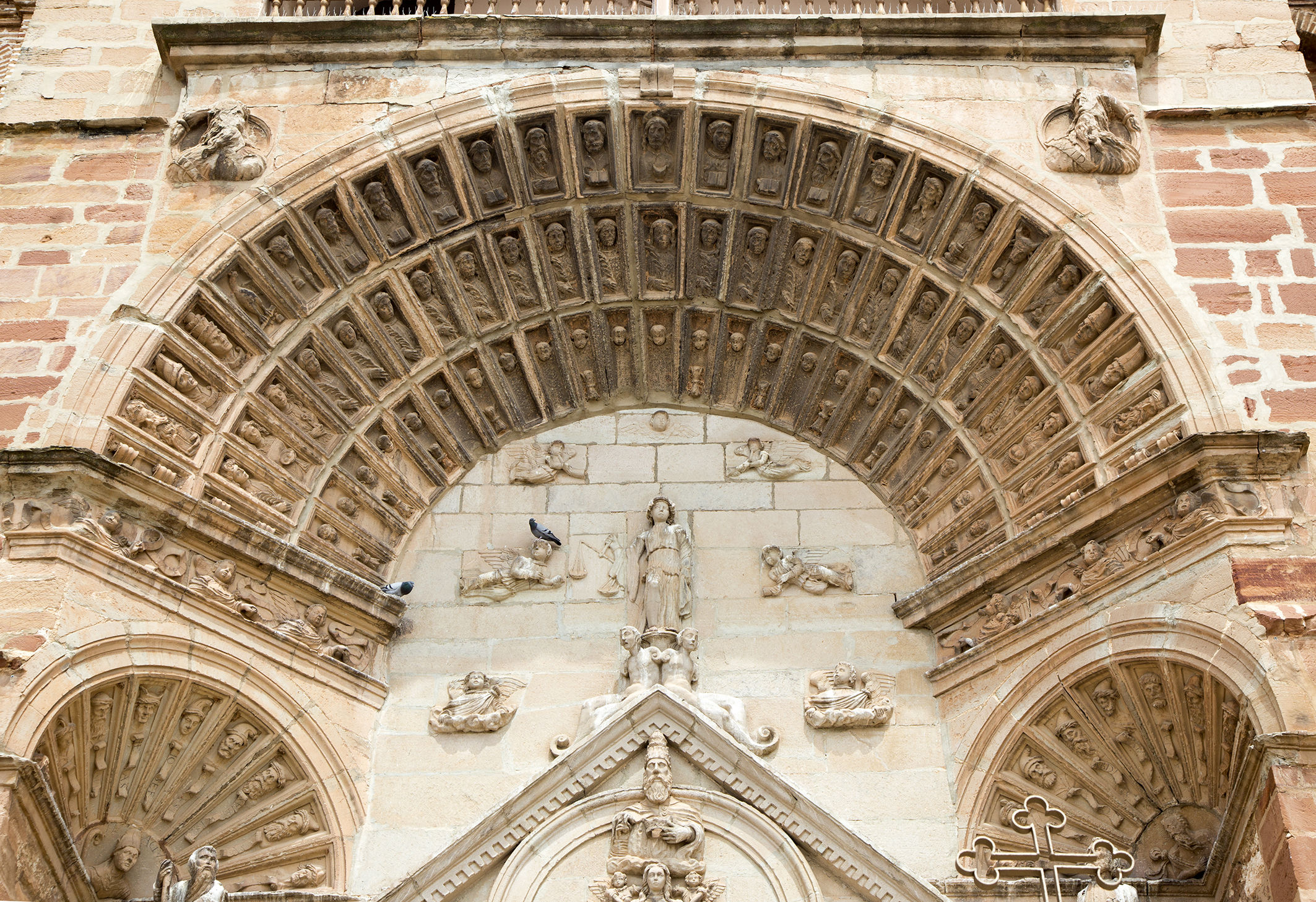 iglesia-manzanares-portico