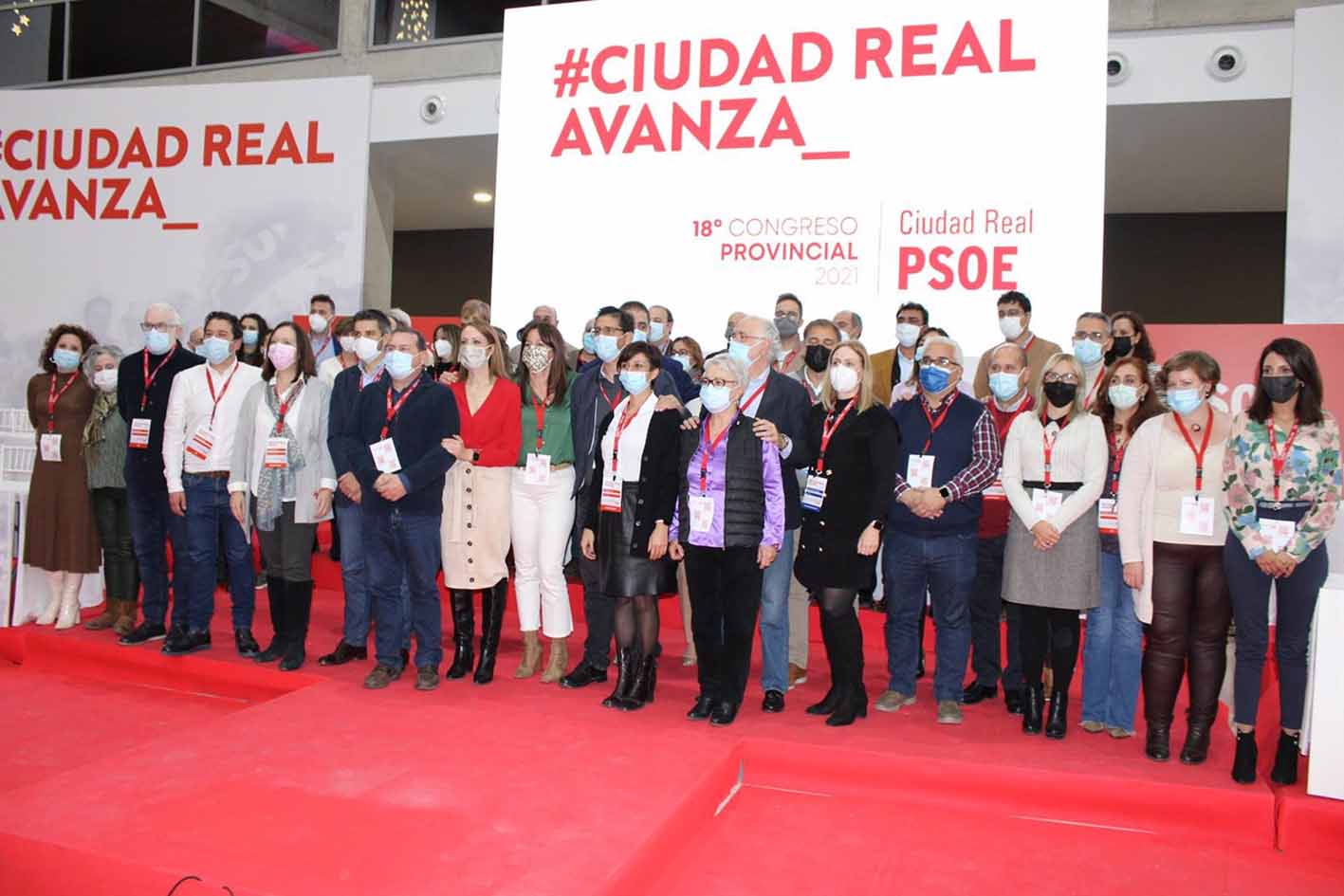 Foto de familia en el XVIII Congreso del PSOE ciudadrealeño.