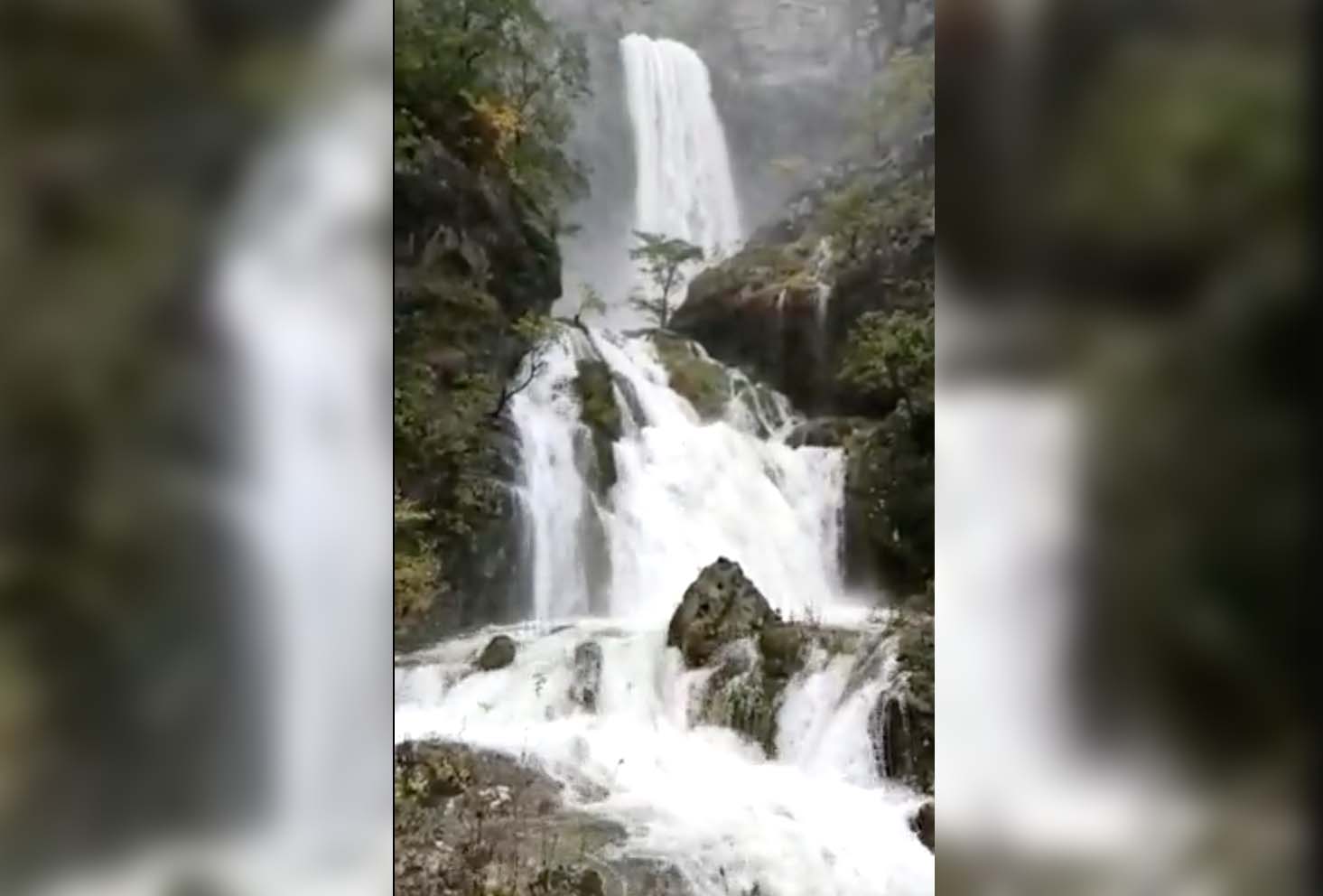 Primer reventón de la temporada de Los Chorros del Río Mundo.