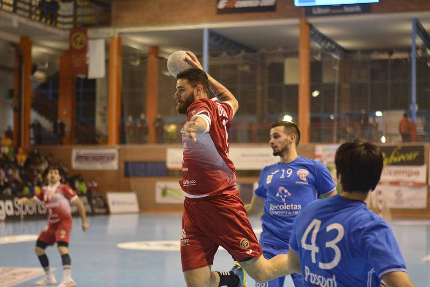 El Incarlopsa Cuenca tomó aire a costa del Valladolid. Foto: Asobal (J.A.Lillo).