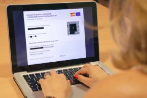 Pasaporte Covid: en la mayoría de las regiones ya es un "sí".