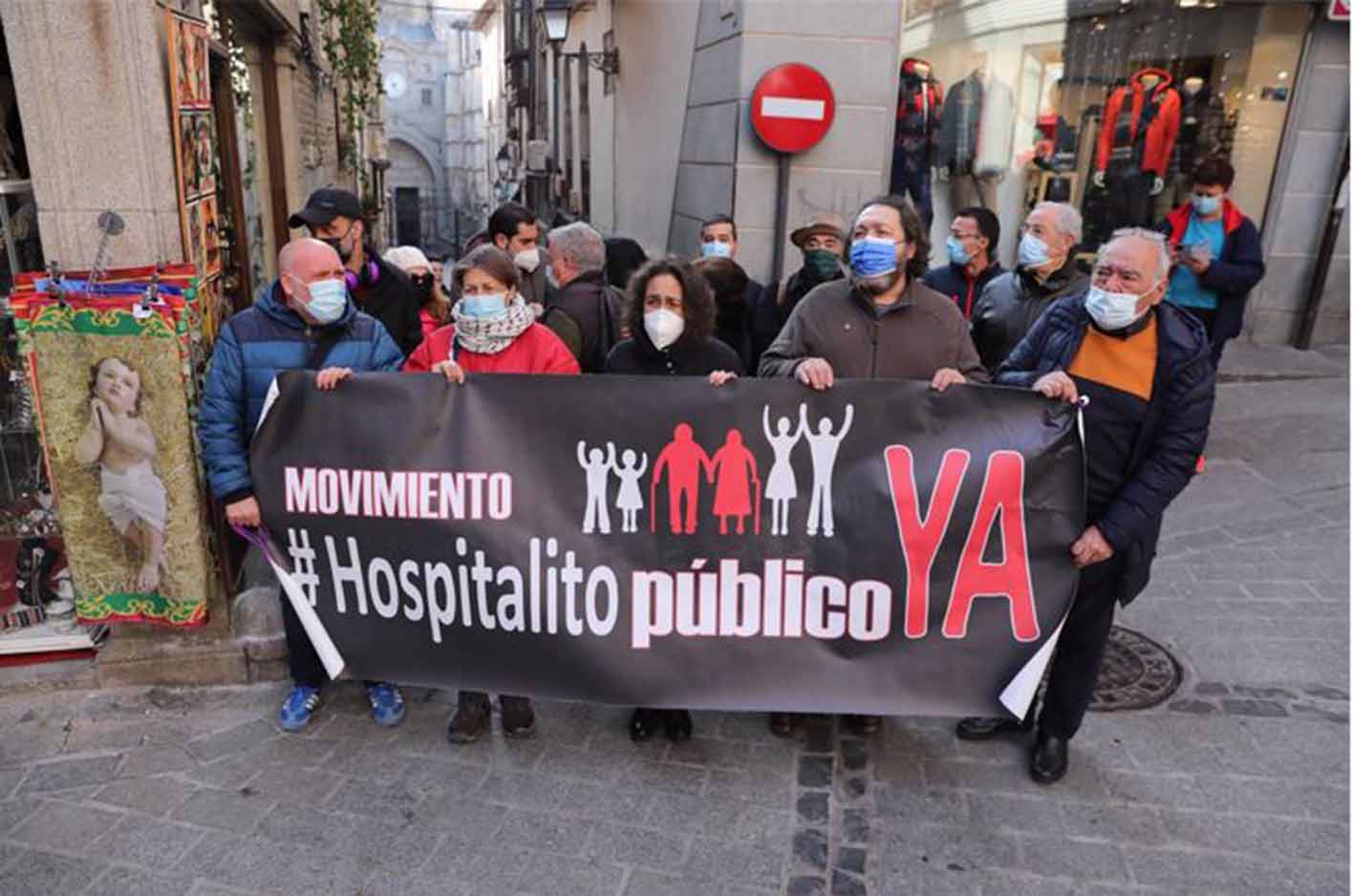 Enésima protesta de "Hospitalito Ya" en el Casco de Toledo.
