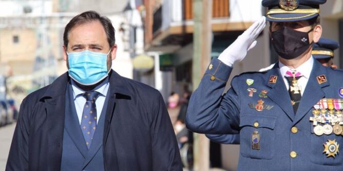 El presidente del PP en C-LM, Paco Núñez, en El Romeral (Toledo), tras asistir al acto de jura de bandera.