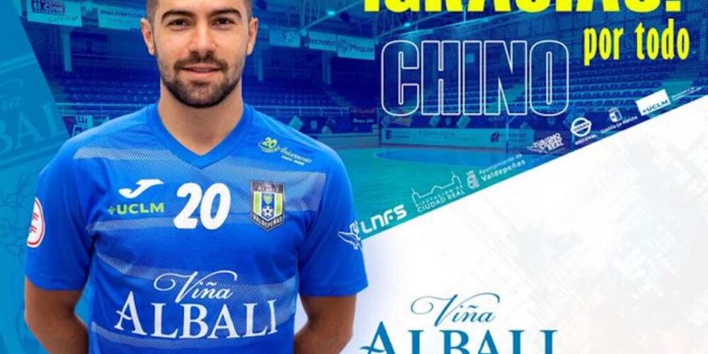 "Chino" ya no es jugador del Viña Albali Valdepeñas.