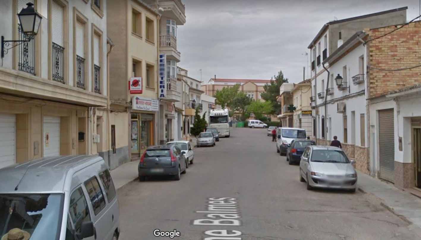 El despacho de la calle Jaime Balmes de Casasimarro repartió parte del primer premio de la Lotería Nacional. Foto: Google Maps.
