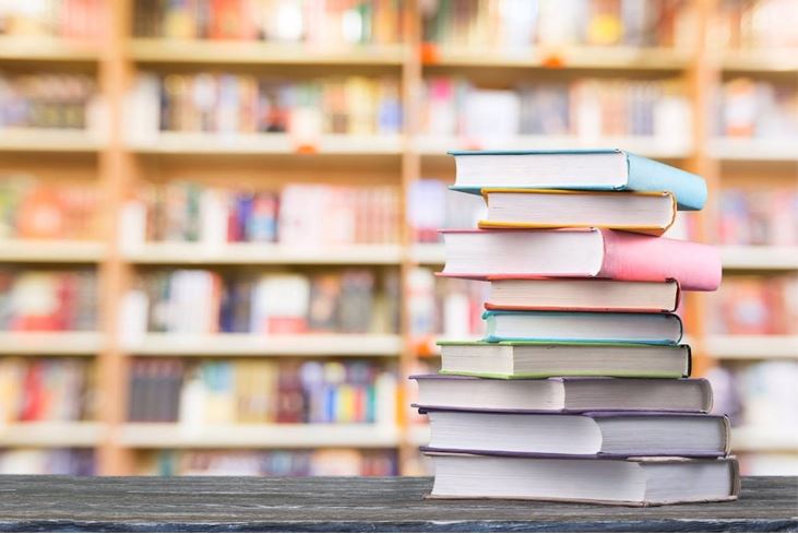 Estos fueron los libros y los autores más demandados en las bibliotecas públicas de CLM en 2021.