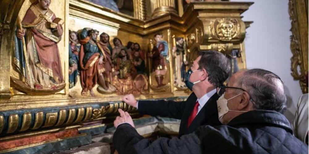 Page inauguró, en Torre de Juan Abad (Ciudad Real), la rehabilitación del retablo de la iglesia de Nuestra Señora de los Olmos.