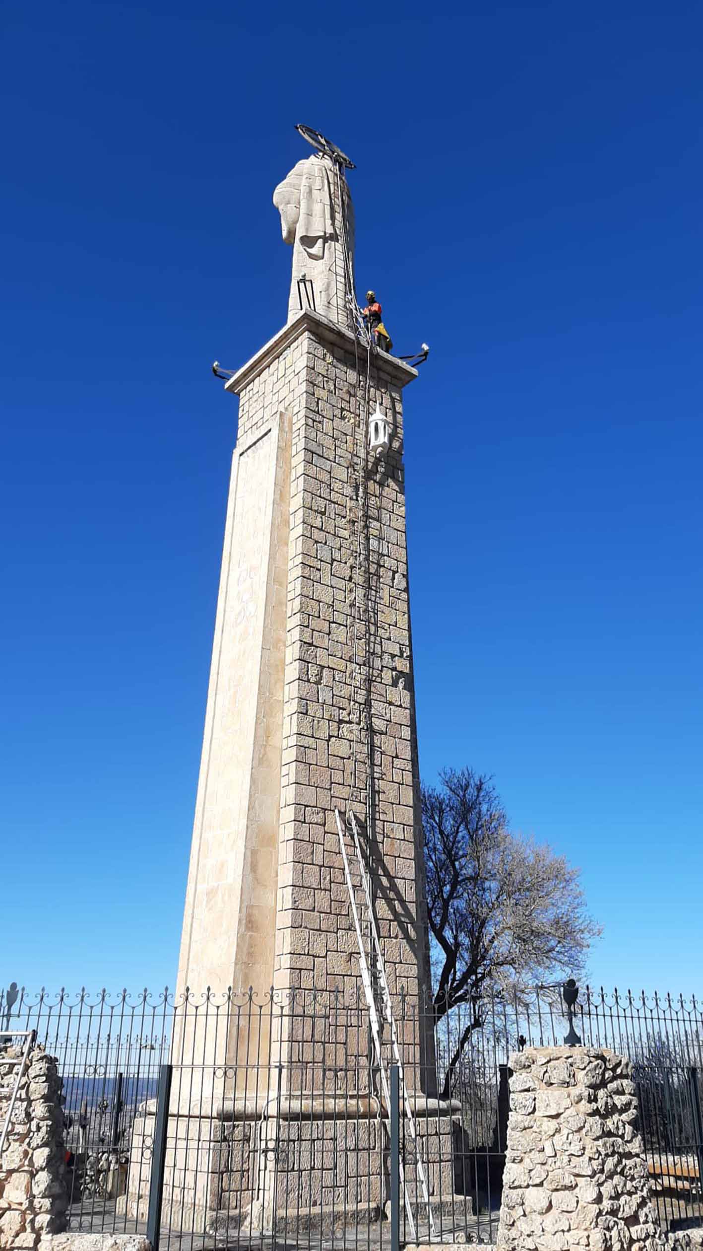 Daños contra el patrimonio histórico de Cuenca.