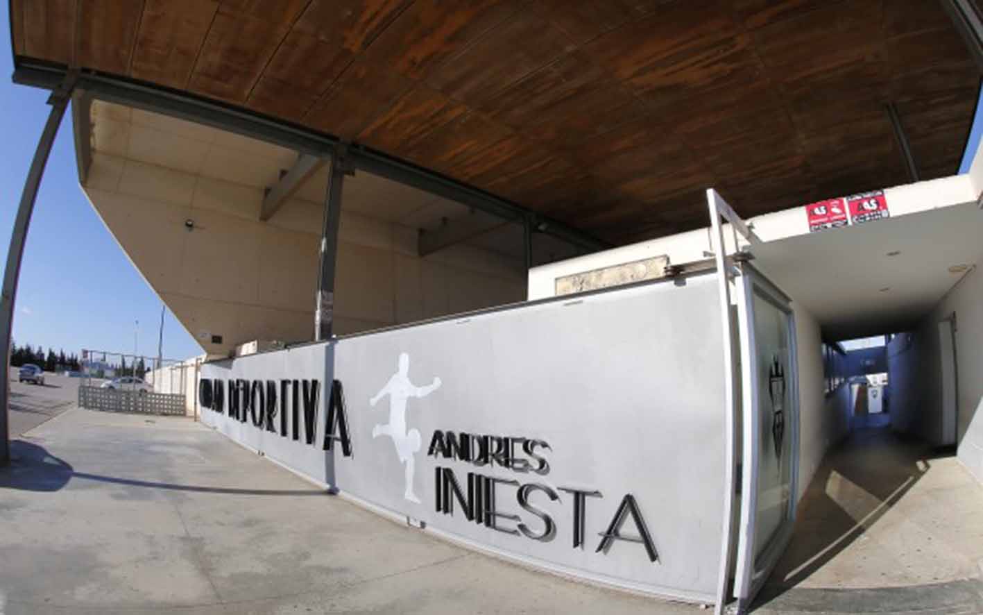 La Covid-19 obliga a cerrar la ciudad Deportiva "Andrés Iniesta".
