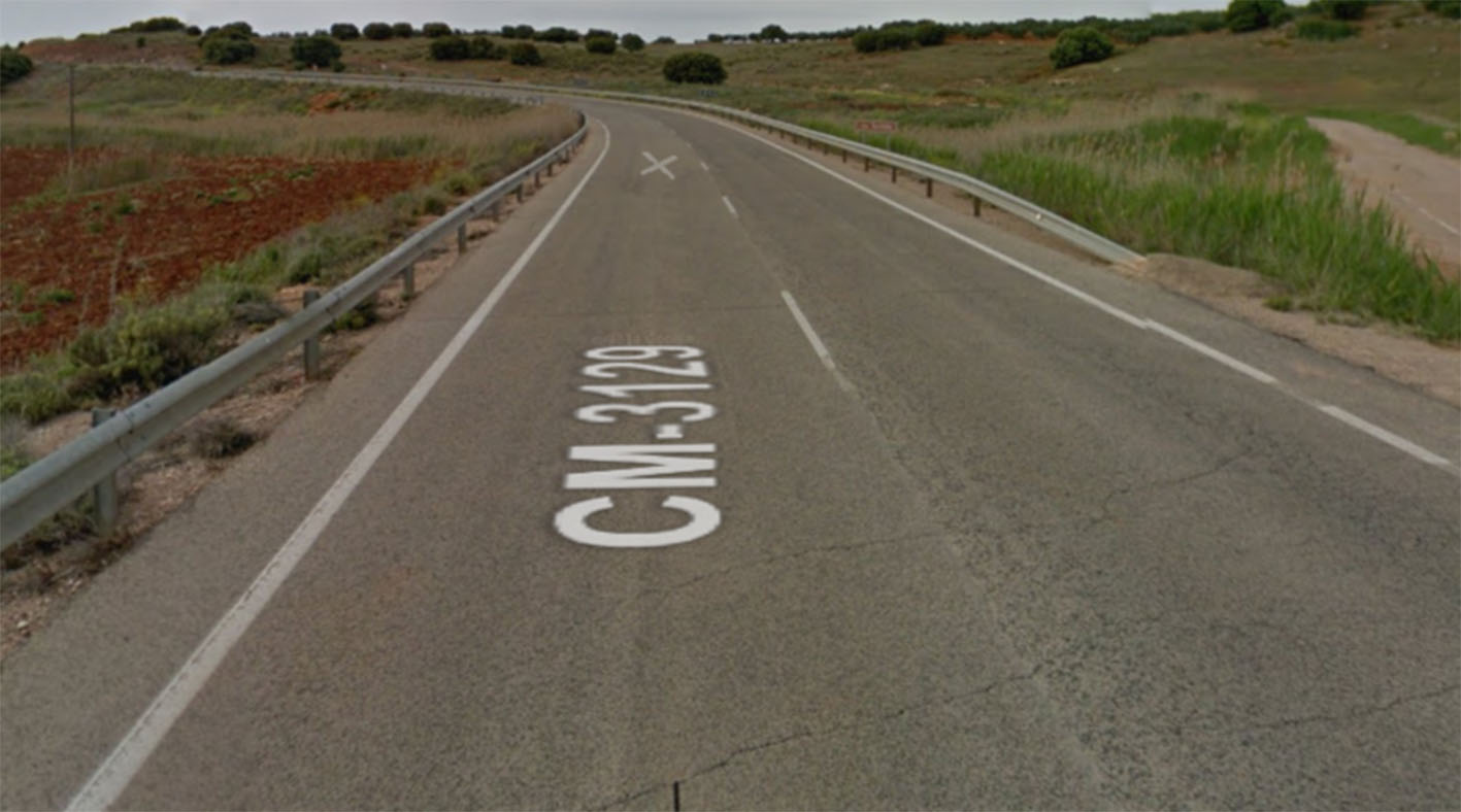 Carretera CM-3129, en el término municipal de Villanueva de los Infantes, donde tuvo lugar el accidente.