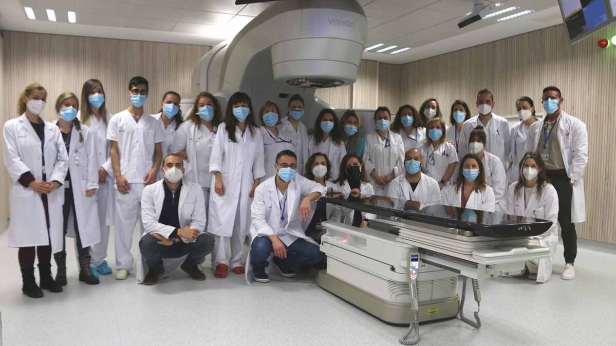 En la foto, los componentes del servicio de Oncología Radioterápica del Hospital Universitario de Toledo.