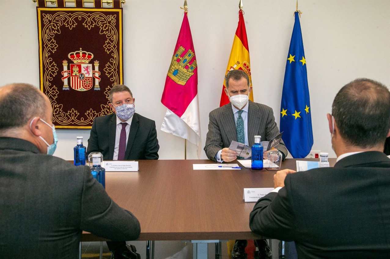 Emiliano García-Page, junto a Felipe VI en la inauguración de la Ciudad de la Justicia de Albacete.