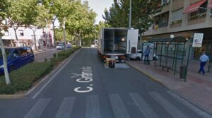 El accidente de tráfico se produjo en la calle Granada.