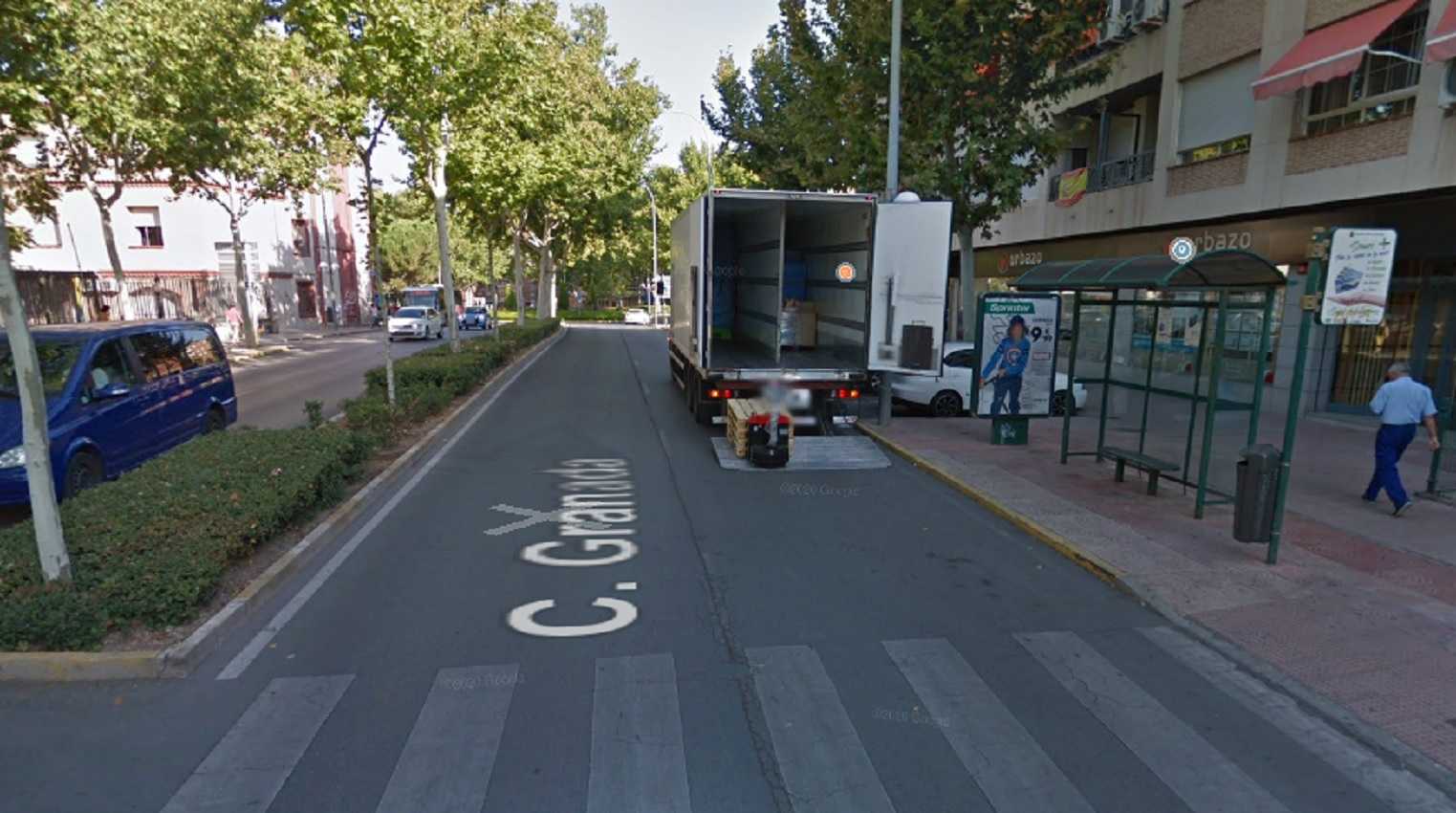 El accidente de tráfico se produjo en la calle Granada.