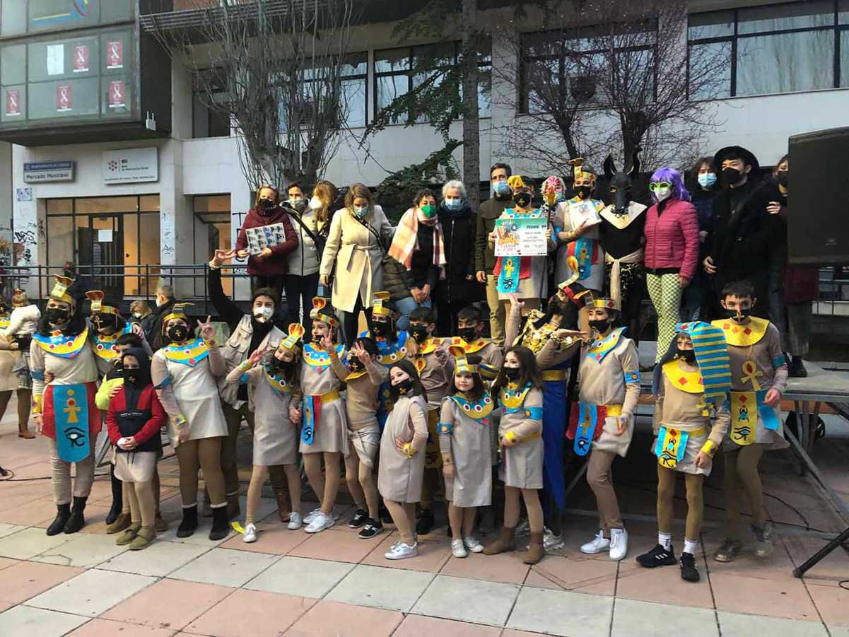 Una de las animosas comparsas del Carnaval de Cuenca.