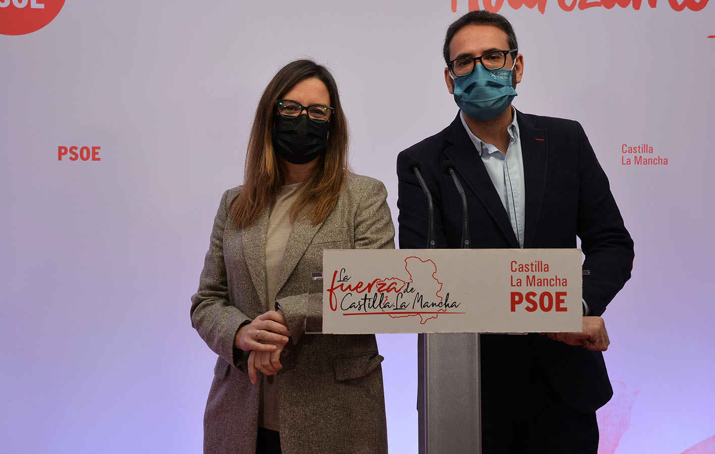 Esther Padilla y Sergio Gutiérrez, diputados del PSOE en el Congreso y secretarios de Organización del PSOE en Toledo y Castilla-La Mancha, respectivamente.