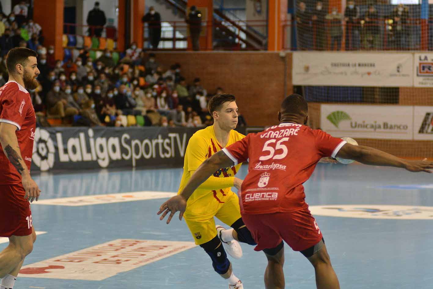 El Incarlopsa Cuenca se las hizo pasar canutas al Barcelona. Foto: Asobal (J. A. Lillo)