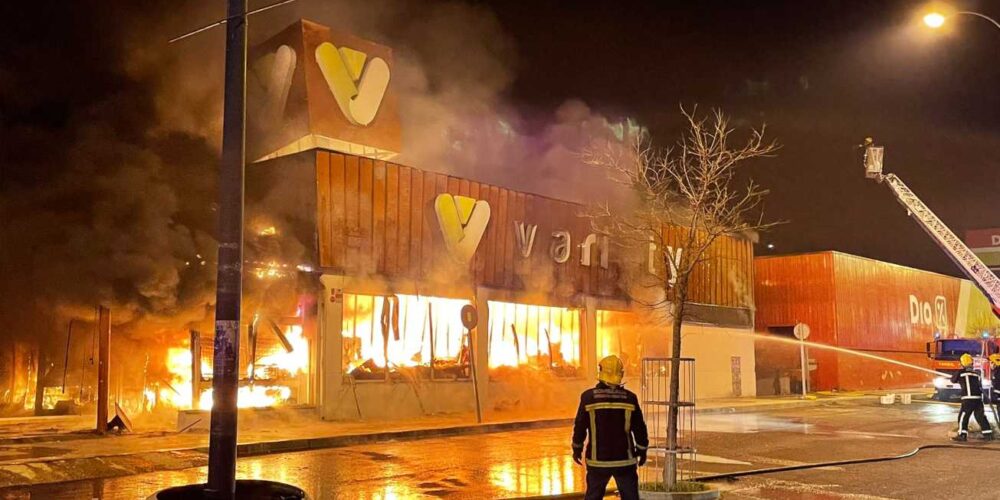 El fuego ha arrasado con todo el establecimiento. Foto: Policía de Puertollano.