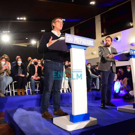 Alberto Núñez Feijóo y Paco Núñez, presidente del PP en Castilla-La Mancha.