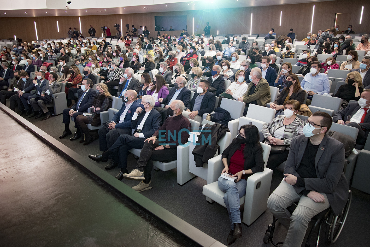 Los asistentes a la presentación del libro de Juan Ramón Amores.