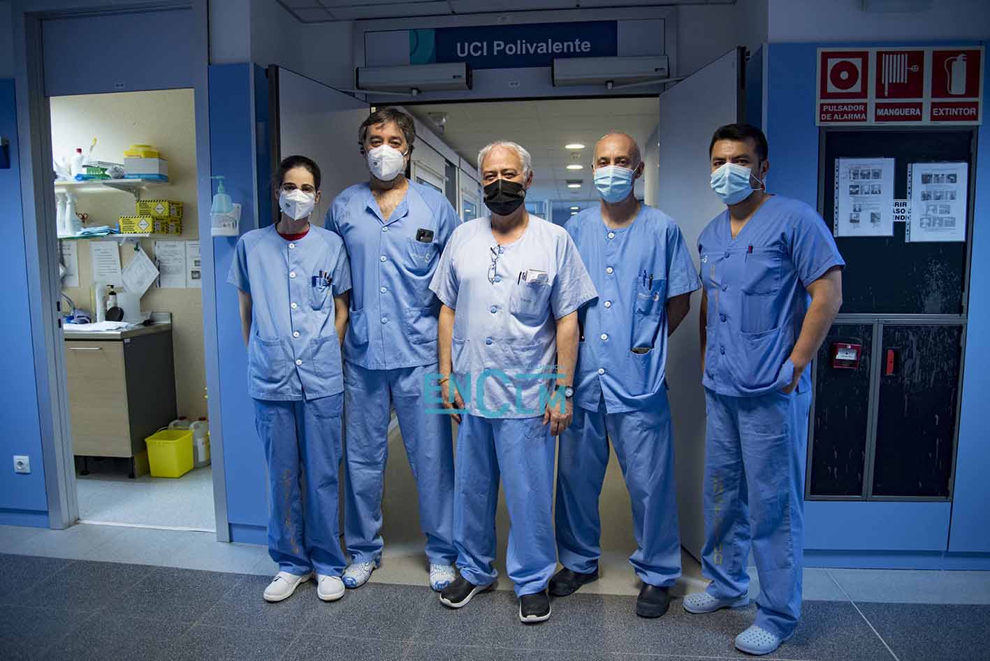 Médicos intensivistas del Mancha Centro, en Alcázar de San Juan. Foto: Rebeca Arango.