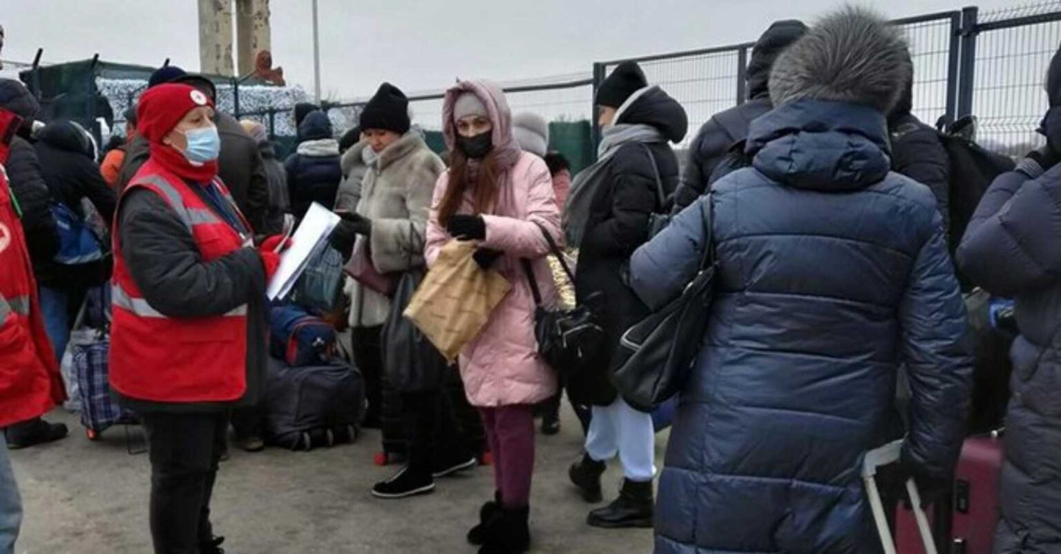 Refugiados ucranianos atendidos por Cruz Roja.