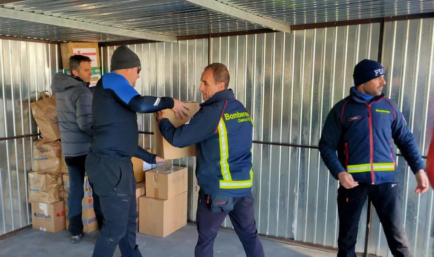 Bomberos de Albacete y Cuenca recogen a 42 refugiados ucranianos en la frontera.