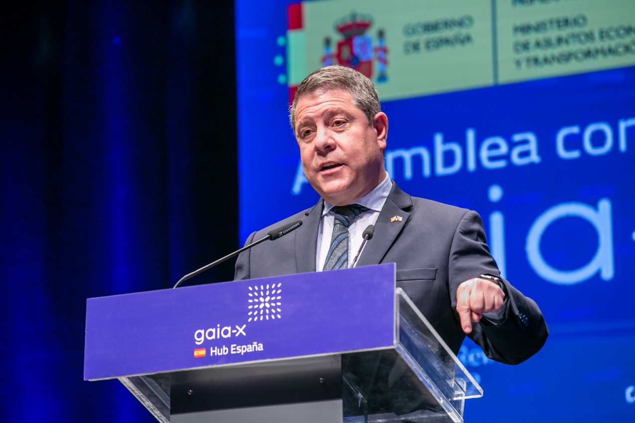 Emiliano García-Page, durante la Asamblea Constituyente de Gaia-X.