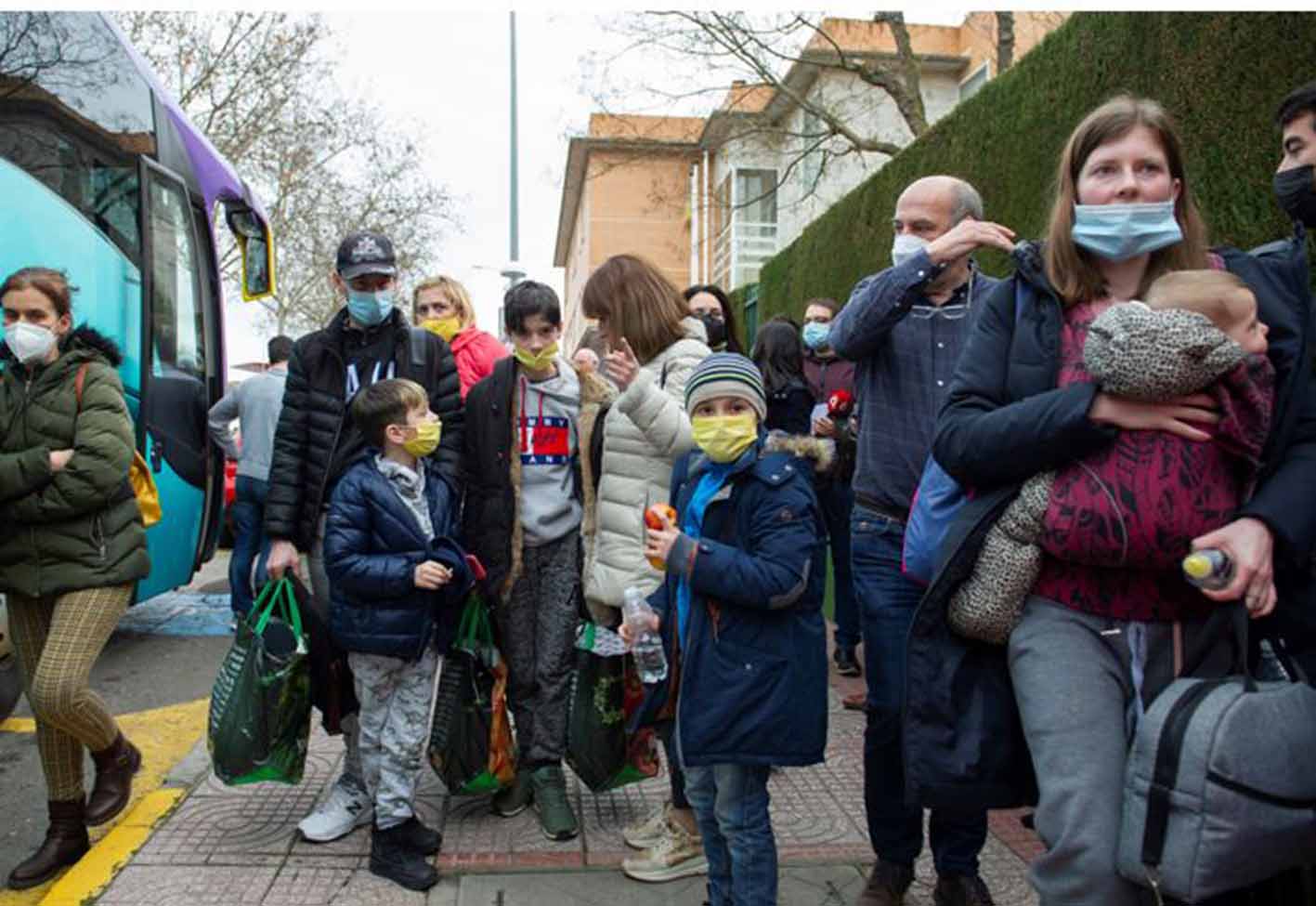 Los refugiados ucranianos son mujeres, niños y ancianos. Foto: EFE.