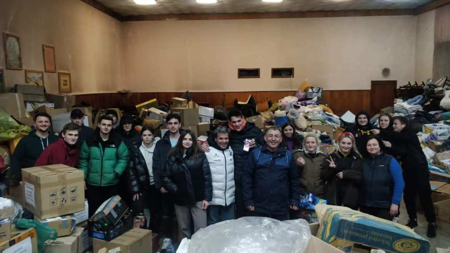 Pedro López lleva 2.800 kilos de ayuda humanitaria de Albacete a Ucrania.