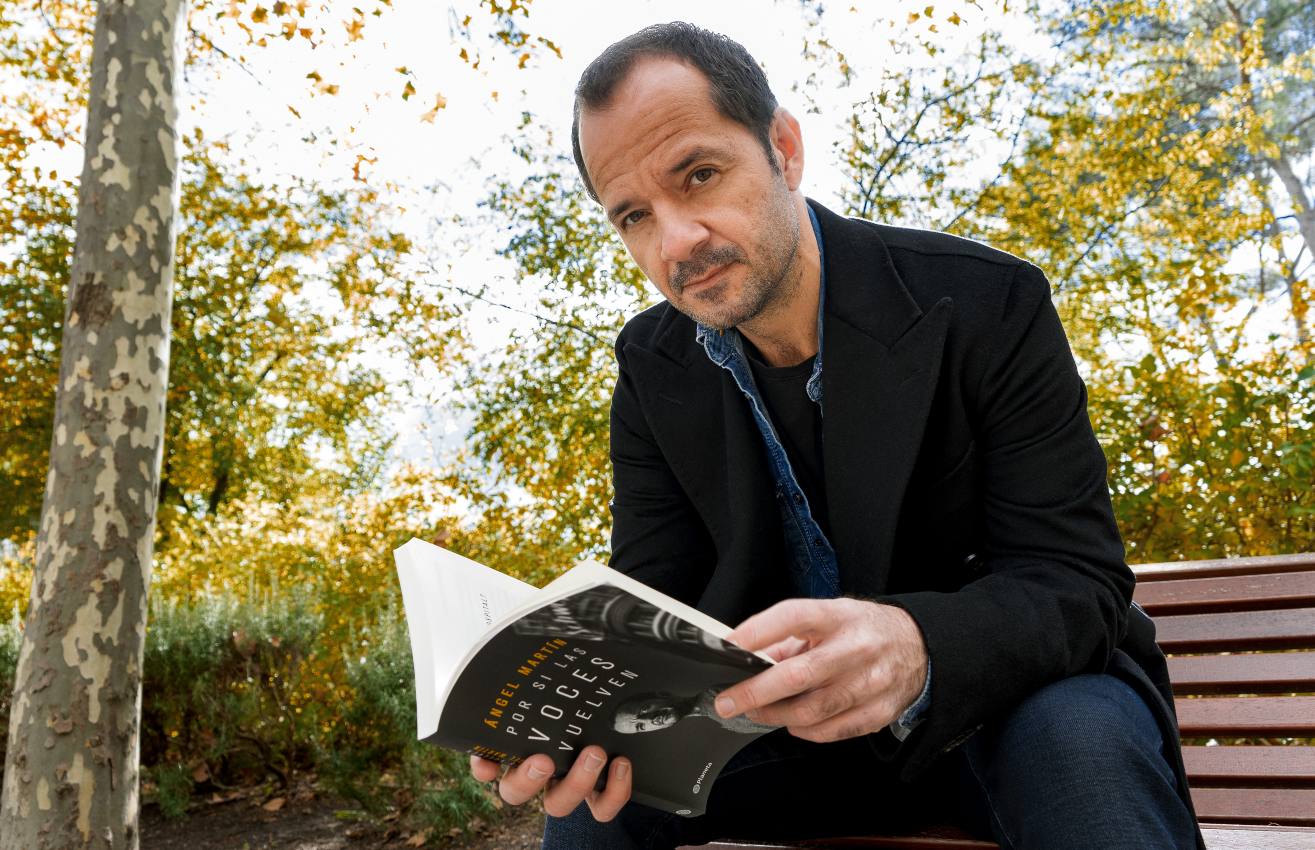 Ángel Martín ha presentado "Por si las voces vuelven" en Albacete.