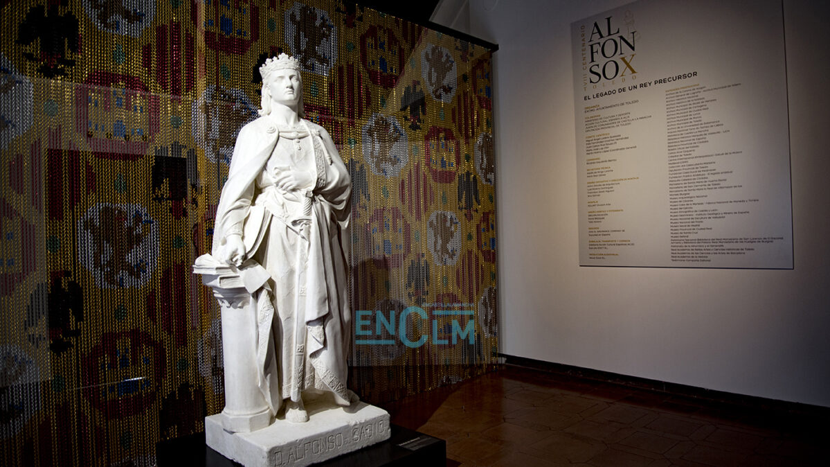 Alfonso X El Sabio nació en Toledo y la exposición sobre su vida y obra se puede ver en el Museo de Santa Cruz de la capital regional hasta el próximo 19 de junio. Foto: Rebeca Arango.