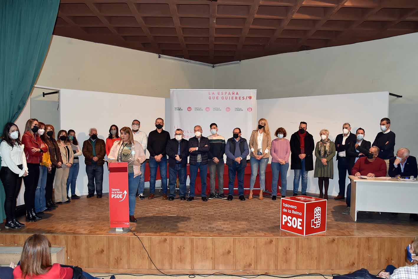 Tita García Élez, durante su intervención en la asamblea del PSOE talaverano.