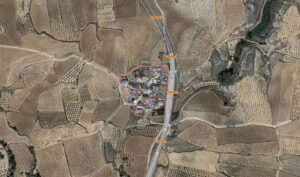 Alcahozo, en cuyo término un motorista perdía la vida en un accidente. Imagen: Google Maps.