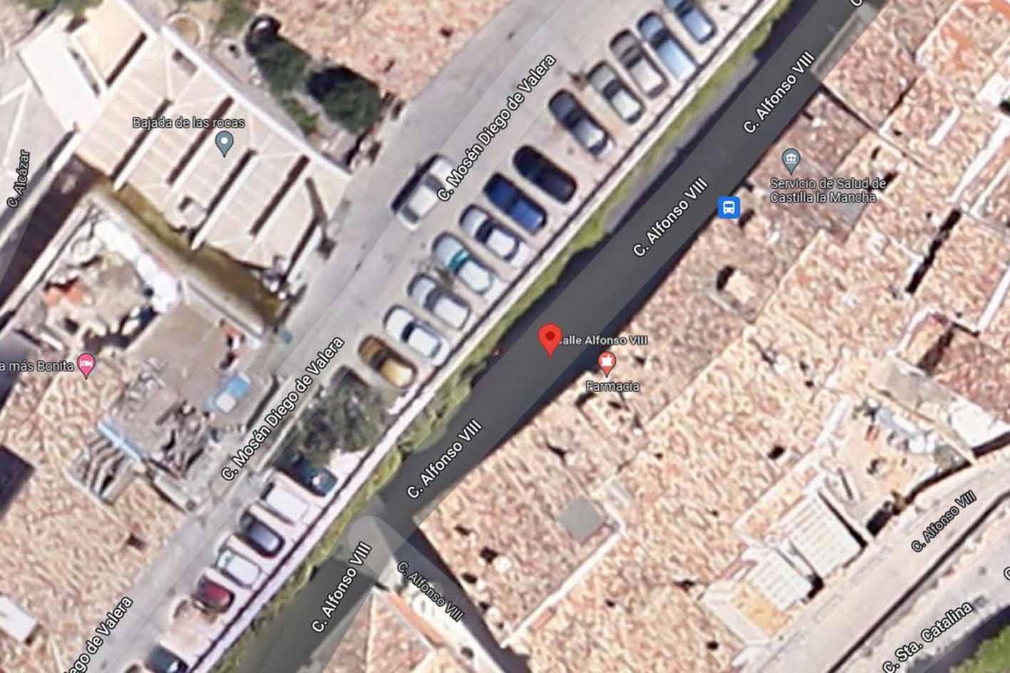 Calle Alfonso VIII de Cuenca, donde una moto con dos ocupantes arrollaba a cuatro personas.