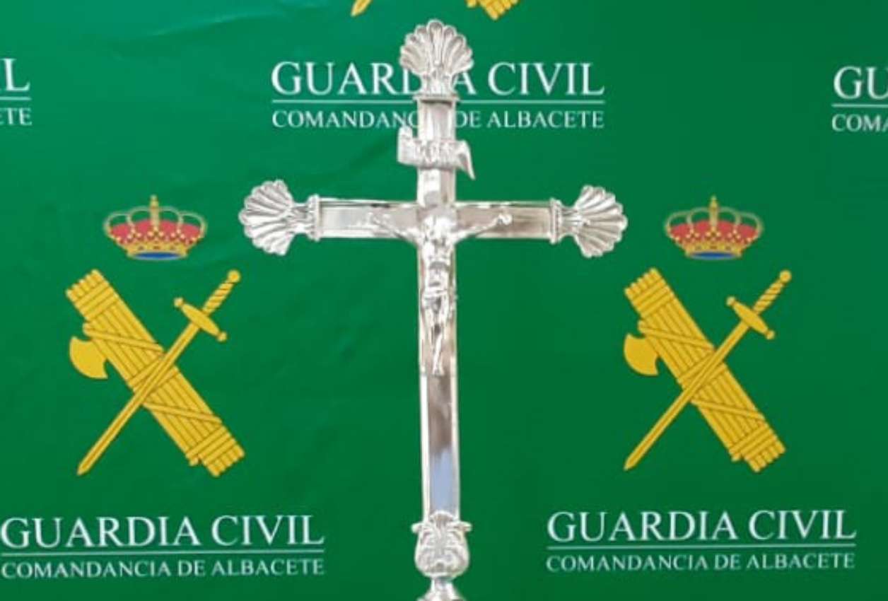 Imagen de la cruz robada en el Santuario de la Virgen de Cortes.