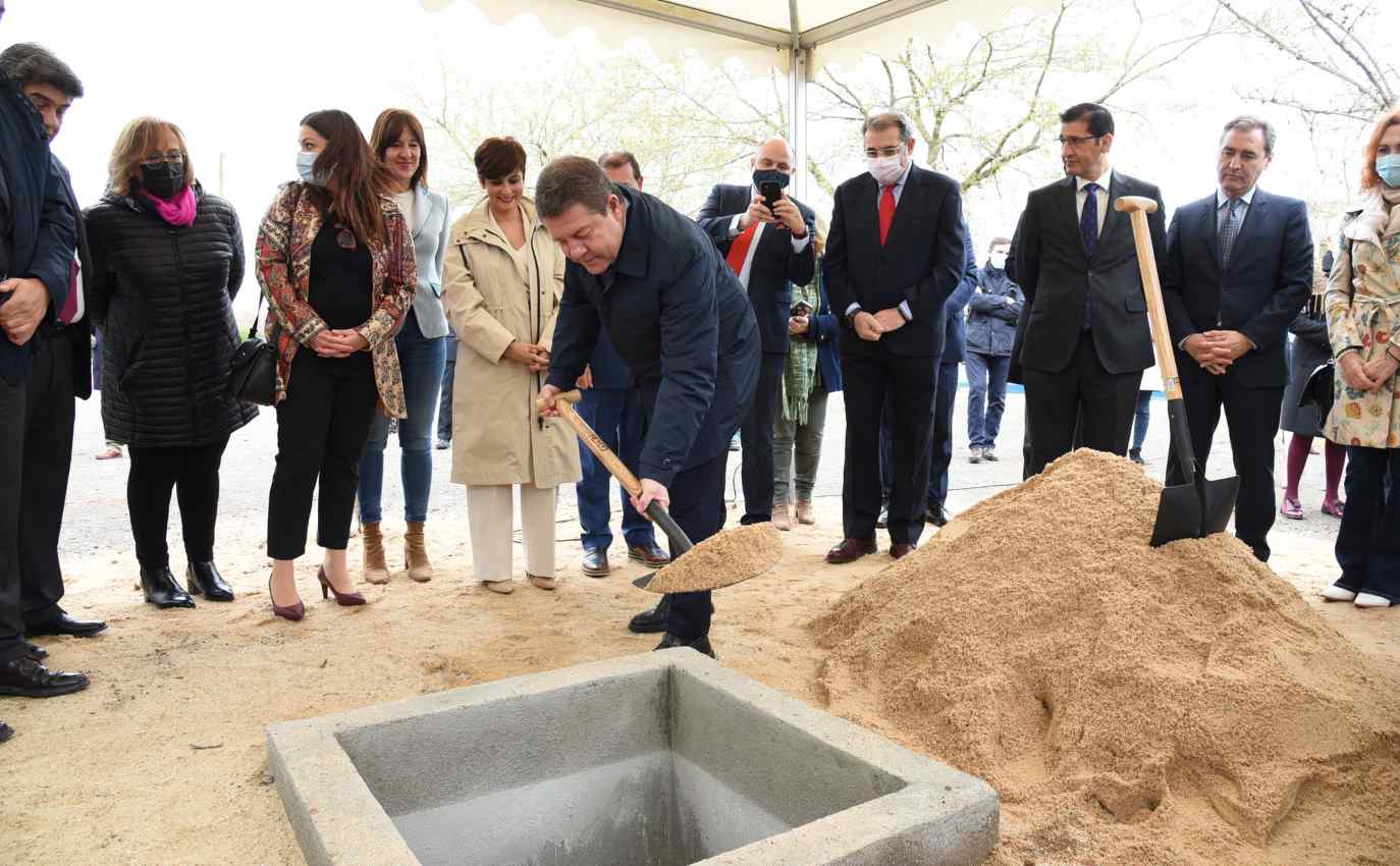 Primera piedra en el Hospital de Puertollano.