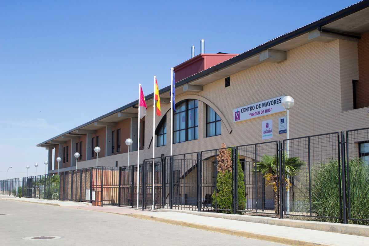 Exterior de la residencia de mayores de San Clemente.