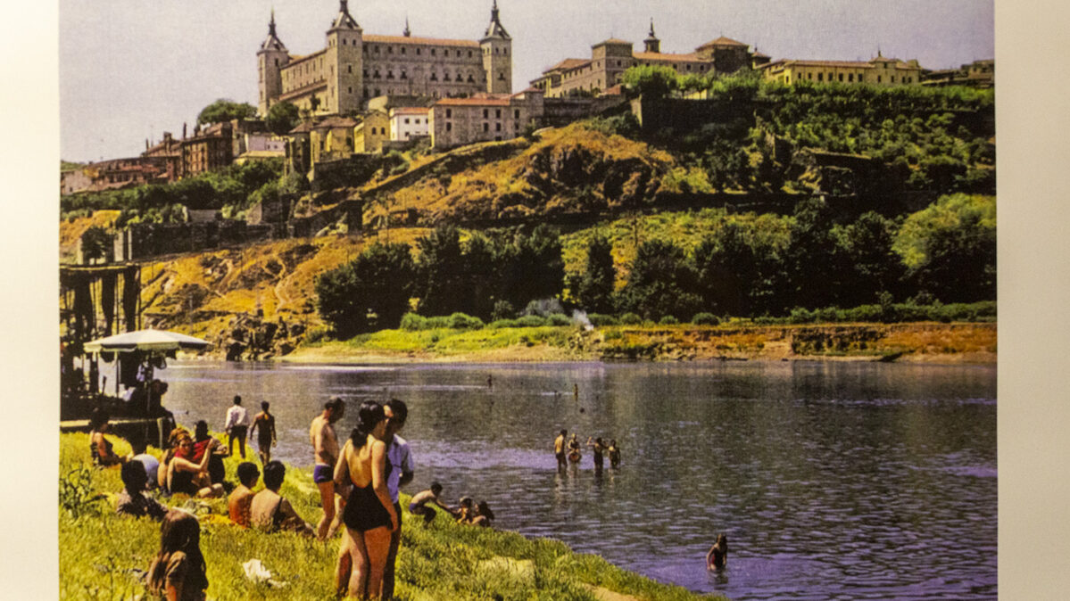 Cuando los toledanos podían bañarse en el río Tajo. ¡Vaya tiempos!