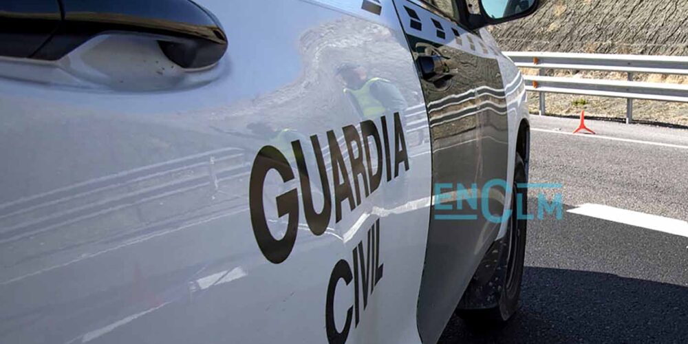 Guardia Imagen de un vehículo de la Guardia Civil.Civil busca autor doble apuñalamiento imagen archivo