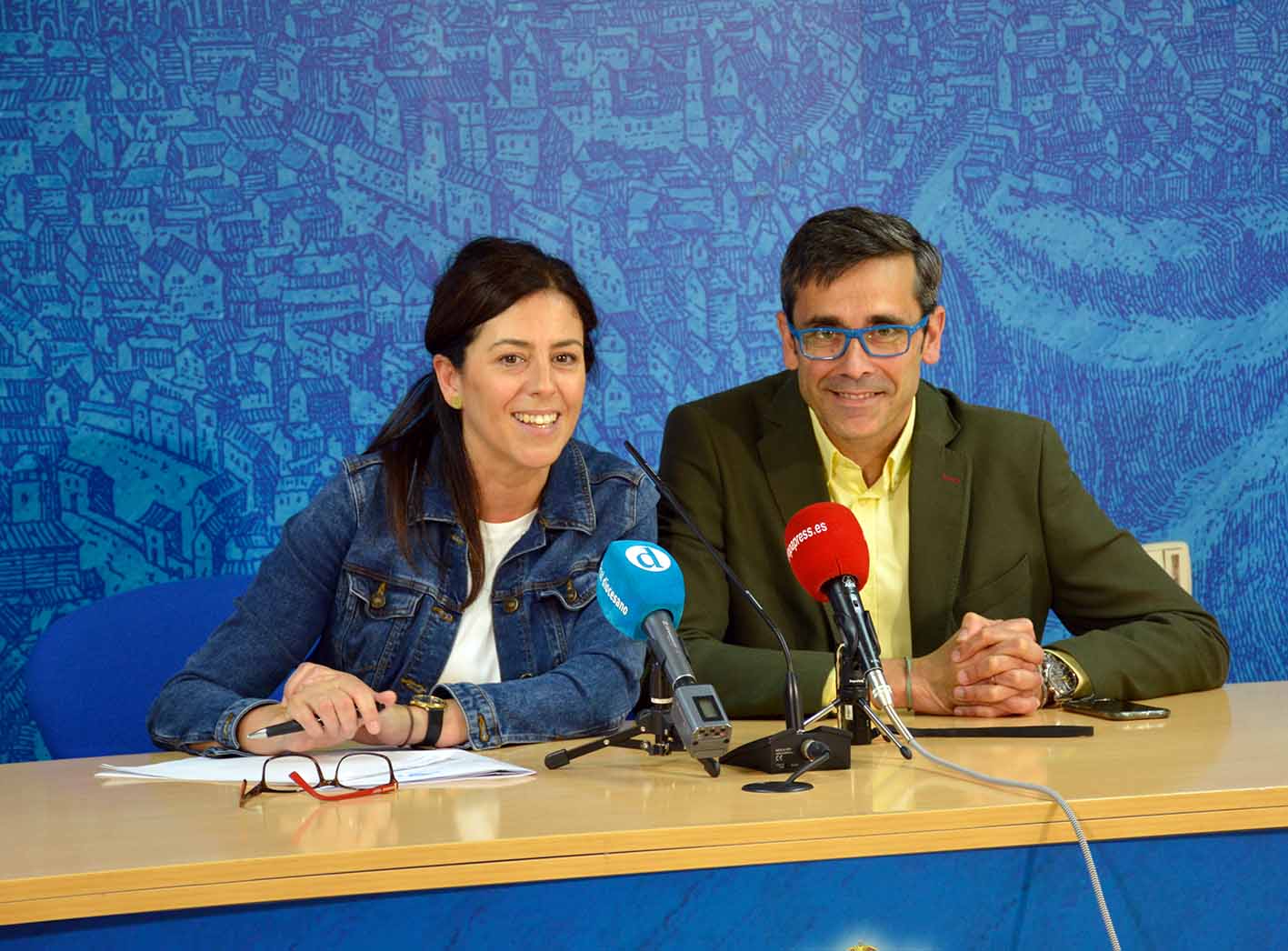 Noelia de la Cruz y Eduardo Sánchez Butragueño presentan la fiesta por el Tajo en Toledo