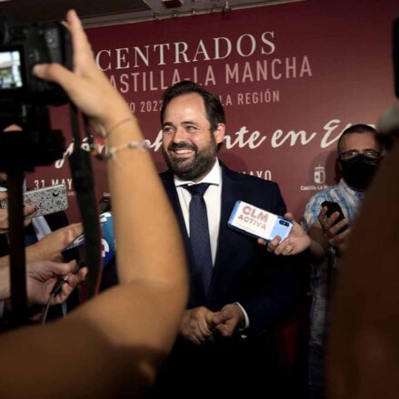 Paco Núñez, presidente del PP de CLM, en Puertollano. Foto: Rebeca Arango.