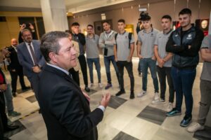 Page felicita al Balonmano Guadalajara