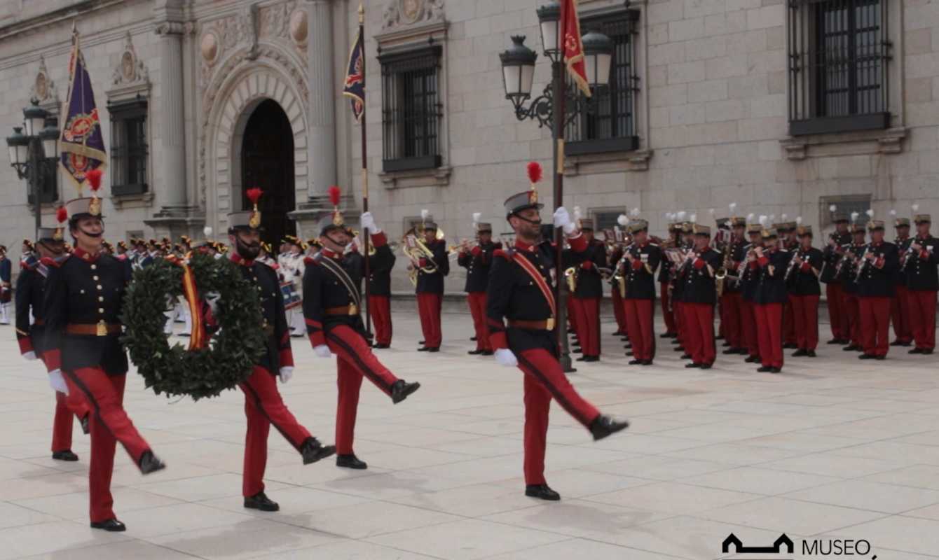 Imagen de archivo del cambio de guardia en el Alcázar de Toledo.