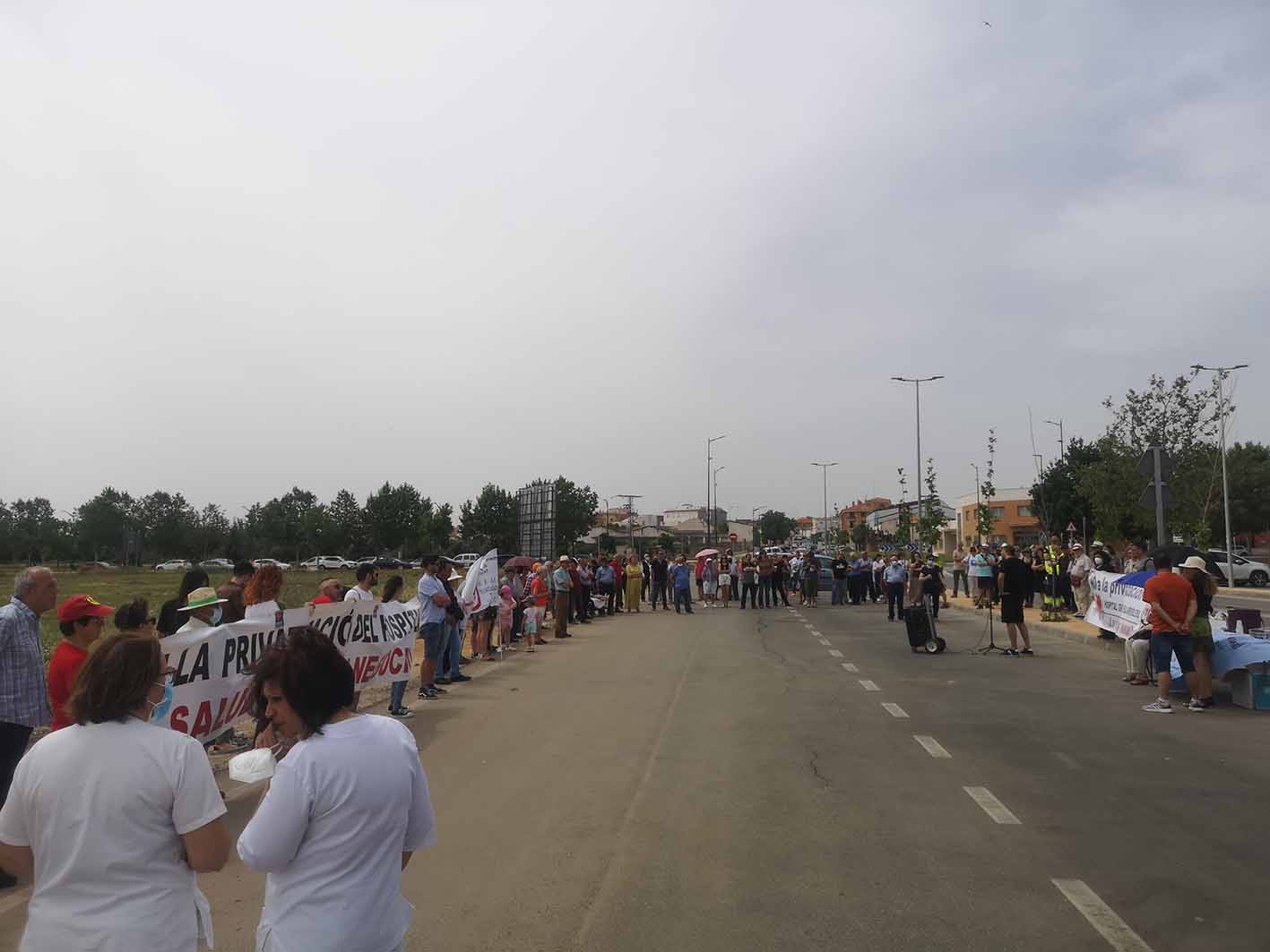 Una imagen de la protesta en defensa del hospital de Villarrobledo.