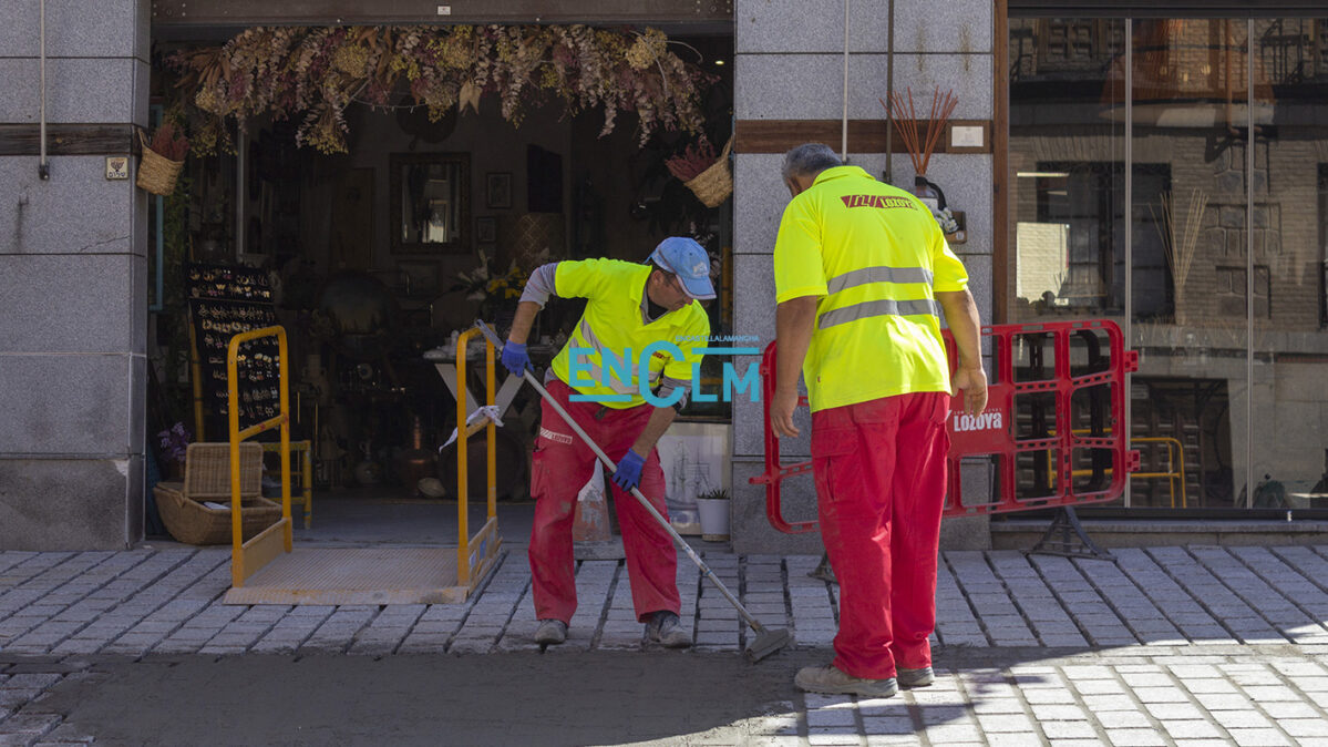 Siguen las obras de acceso y salida al casco, en la zona de la calle Reyes Católicos. Foto: Gema Módenes.