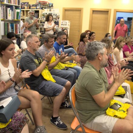 Juan Ramón Amores, librería Popular