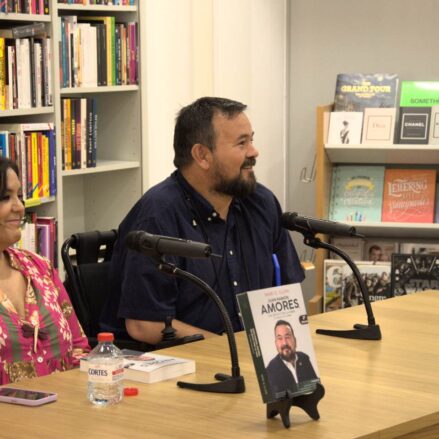 Juan Ramón Amores, librería Popular