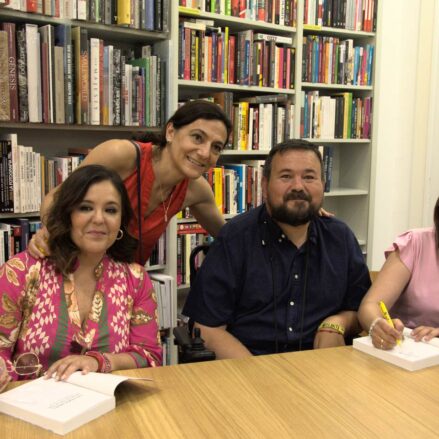 Juan Ramón Amores, librería Popular